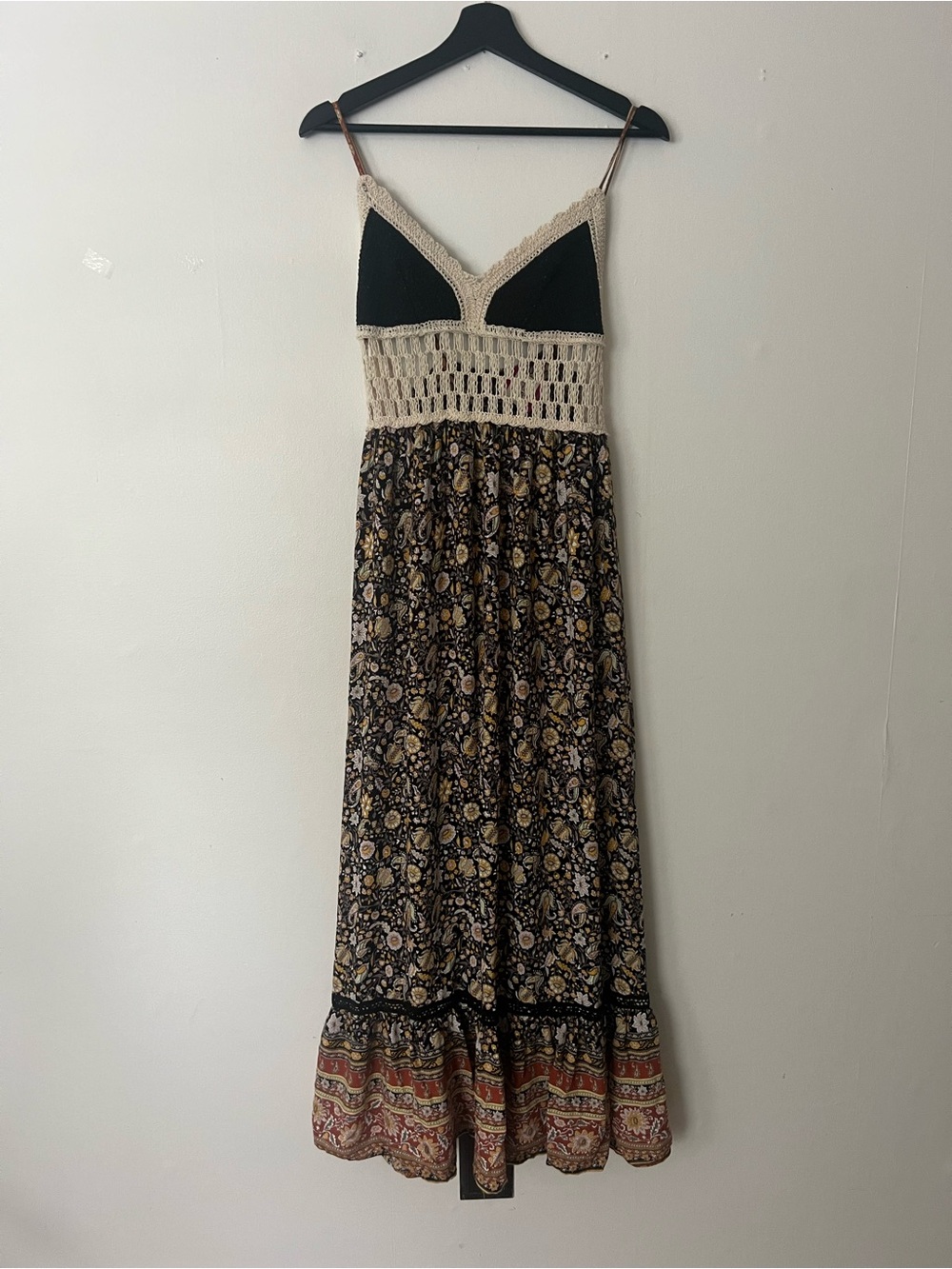 Forever 21 black floral Maxi Dress, crochet, Boho, festival romantic flowy